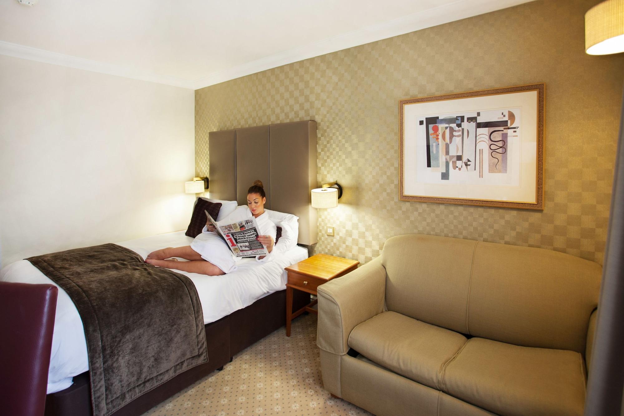 Apollo Hotel Basingstoke Extérieur photo