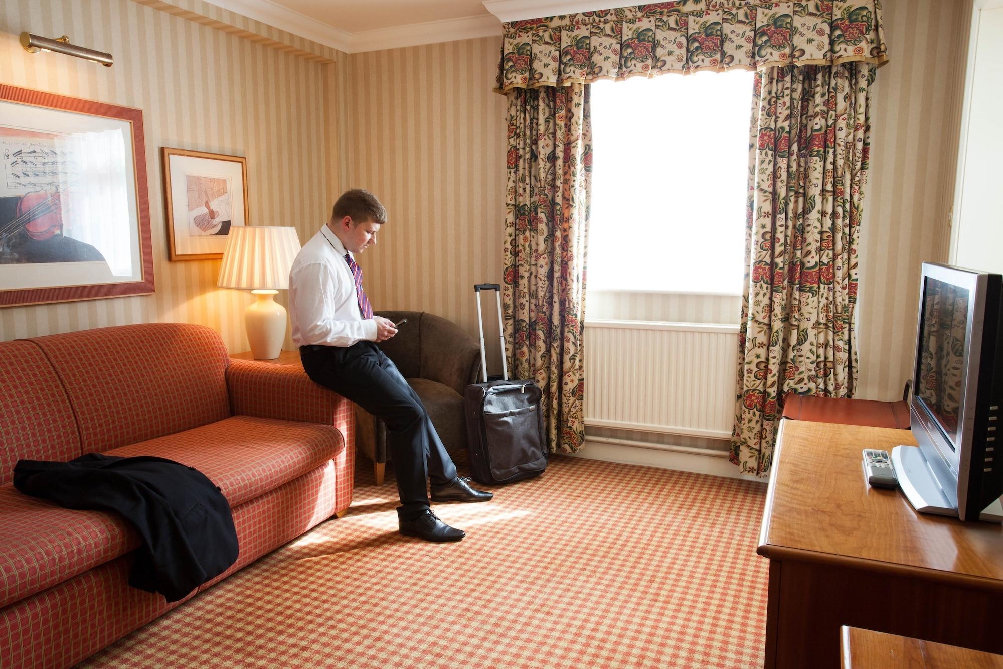 Apollo Hotel Basingstoke Extérieur photo
