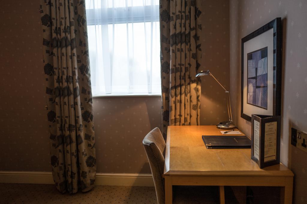 Apollo Hotel Basingstoke Extérieur photo