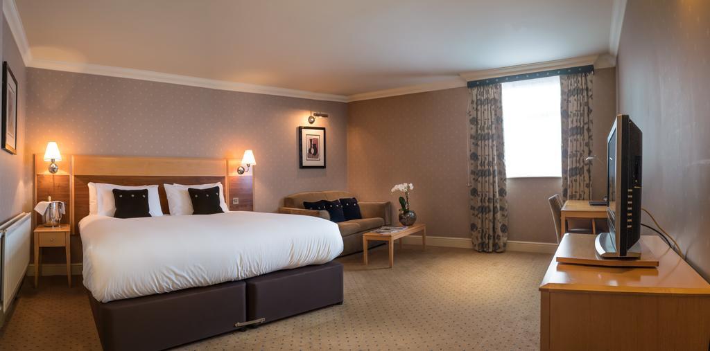 Apollo Hotel Basingstoke Extérieur photo