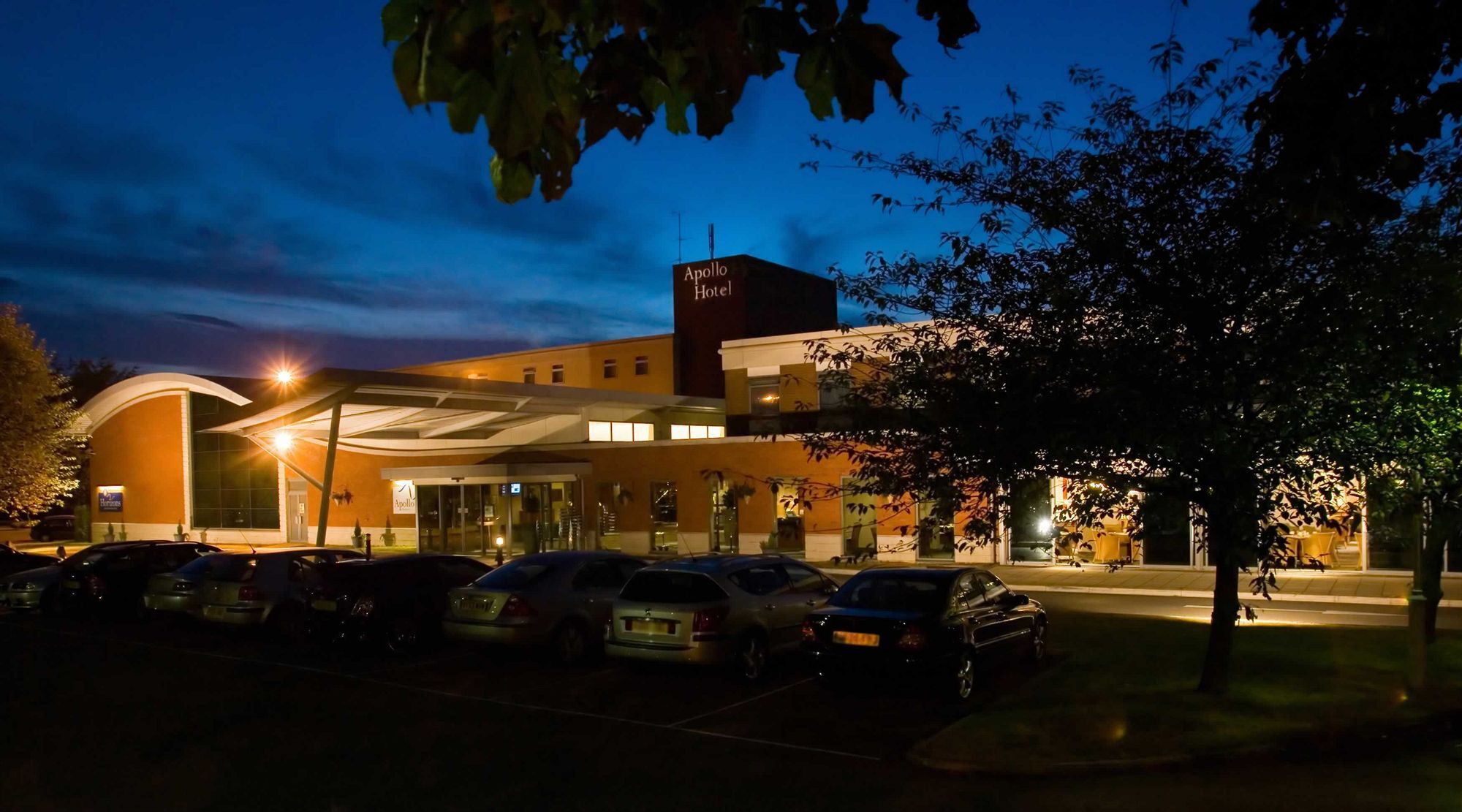 Apollo Hotel Basingstoke Extérieur photo